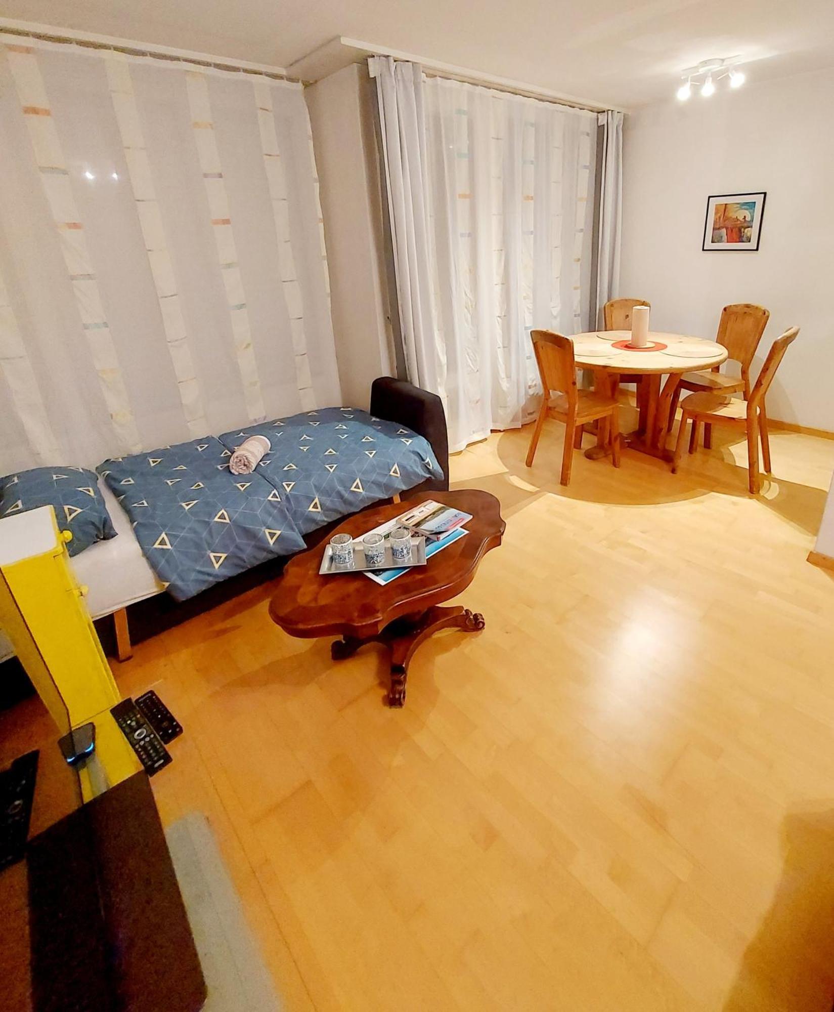 Large Apartment Bern City Centre Экстерьер фото
